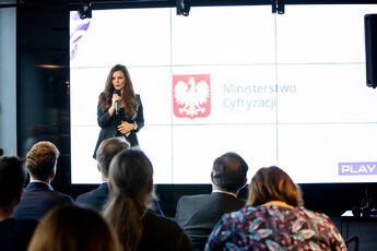 Play_Ministerstwo Cyfryzacji_Wanda Buk.jpg 