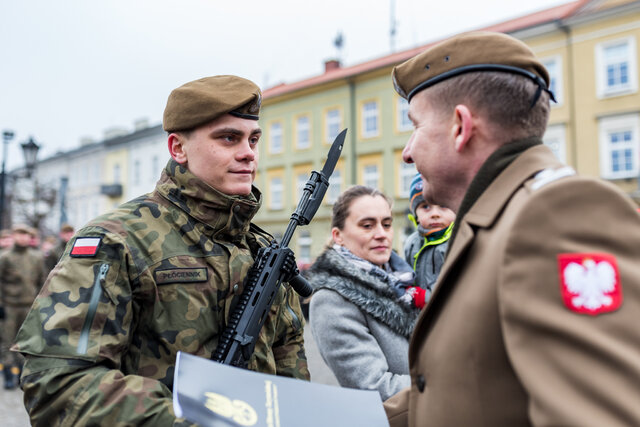 Kutno - przysięga żołnierzy 9 Łódzkiej Brygady OT