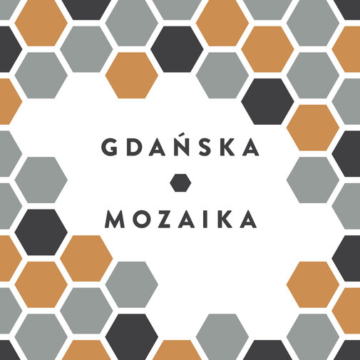 Grafika w centrum ma napis Mozaika Gdańska, wokół kompozycja sześciokątnych plastrów miodu. 
