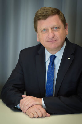 Robert Kuraszkiewicz Prezes Banku Pocztowego.jpg