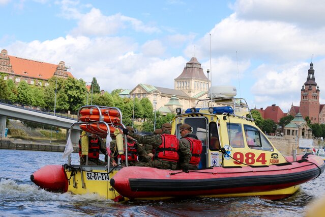 Terytorialsi razem ze szczecińskim WOPR na patrolach wodnych 