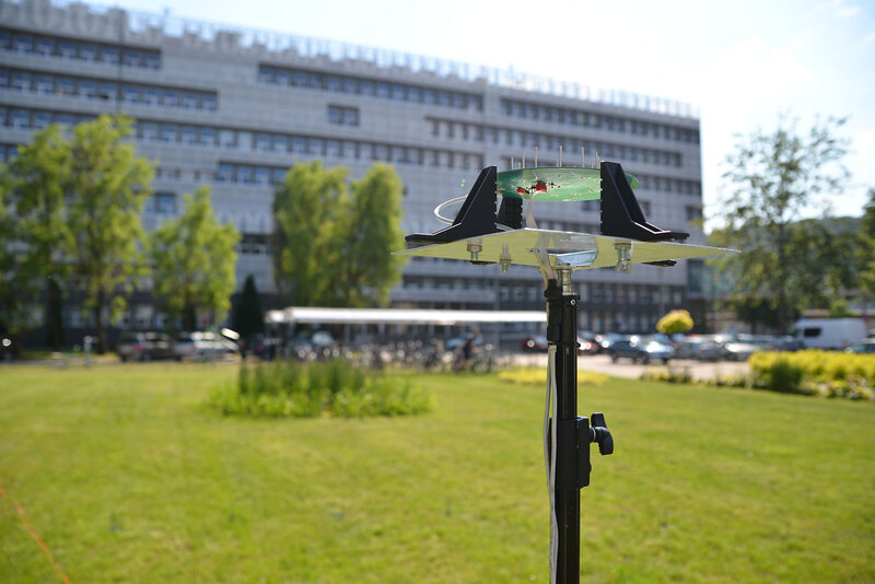 Testy rekonfigurowalnych systemów antenowych, które użyte będą w systemach lokalizacji, prowadzone na Politechnice Gdańskiej