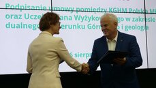 Prezes Kreczmańska-Gigol i Rektor Tadeusz Kierzyk.JPG