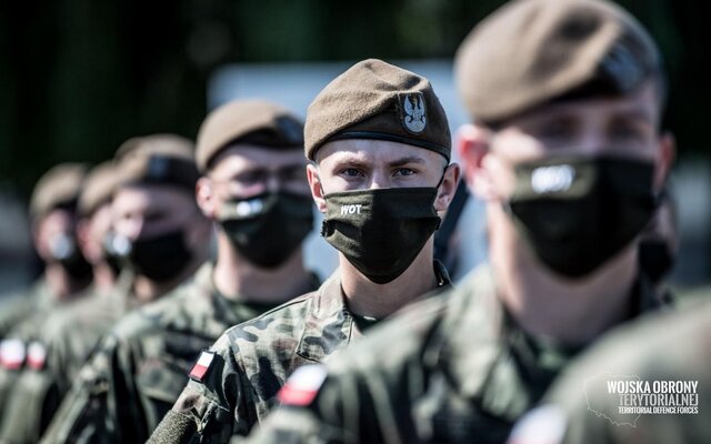 Przysięga wojskowa żołnierzy 10 Świętokrzyskiej Brygady OT