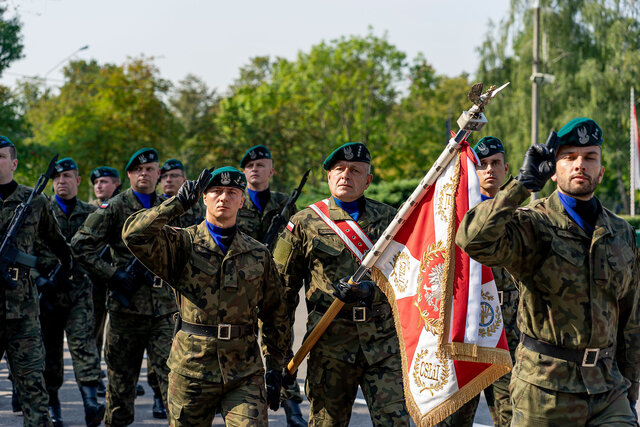 Święto CSŁiI i 101. rocznica szkolenia kadr łączności w Zegrzu