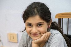 Dziewczynka z Aleppo_Fundacja Świętego Mikołaja.JPG