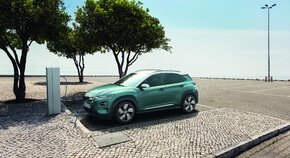 All-New Hyundai Kona Electric_HME_PR_charging.jpg