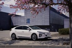 New Hyundai IONIQ Electric.jpg