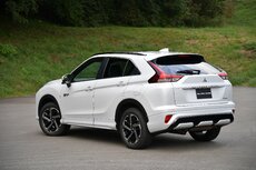 eclipse_cross_phev_img_03.jpg