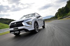 eclipse_cross_phev_img_12.jpg