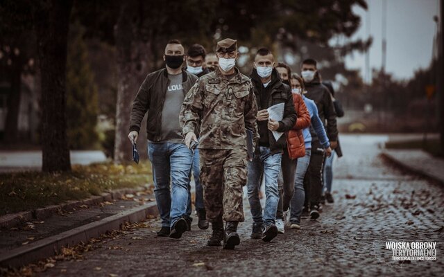 Powołanie ochotników do służby w WOT - zdjęcie poglądowe