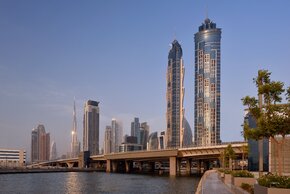 JW Marriott Marquis - Facade Canal View Day Shot.JPG