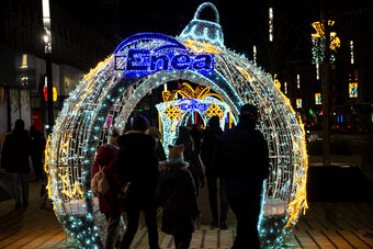 Bożonarodzeniowe iluminacje od Enei dla mieszkańców Poznania (2).jpg