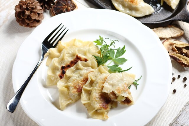 pierogi z lesnymi grzybami.jpg