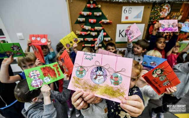 Kartki świąteczna od dzieci dla Powstańców Warszawskich