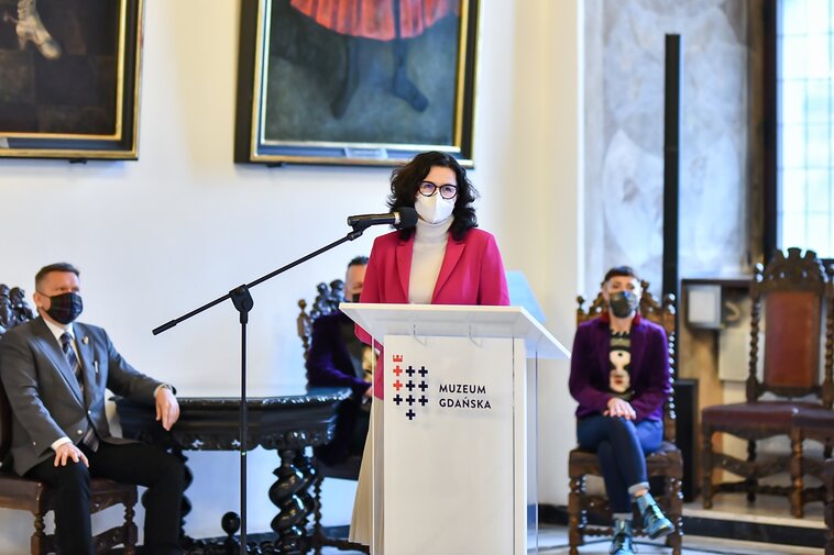 Aleksandra Dulkiewicz, prezydent Gdańska przemawia podczas konferencji. 
