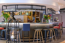 Hotel Campanile Eindhoven w Niderlandach_bar.JPG