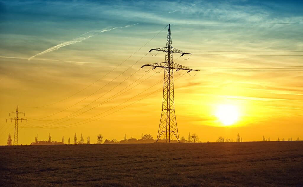power-lines-532720 1280