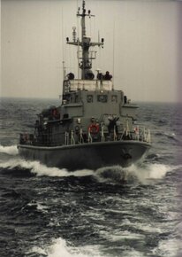 Okręt z tworzywa sztucznego