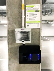 GreenWay zainstalował na parkingu podziemnym X20 siedem stacji ładowania typu Wallbox o mocy 22 kW.