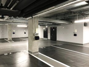 Ładowanie samochodu w miejscu pracy lub spotkań biznesowych to odpowiedź na realne potrzeby wielu elektromobilnych kierowców – mówi Aleksander Czapczyk, dyrektor działu sprzedaży GreenWay Polska.