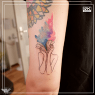 Tatuaż na ręku_Żuczy Tusz_INKsearch.co 