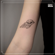 Tatuaż na ręku_Anna Indianka_INKsearch.co 