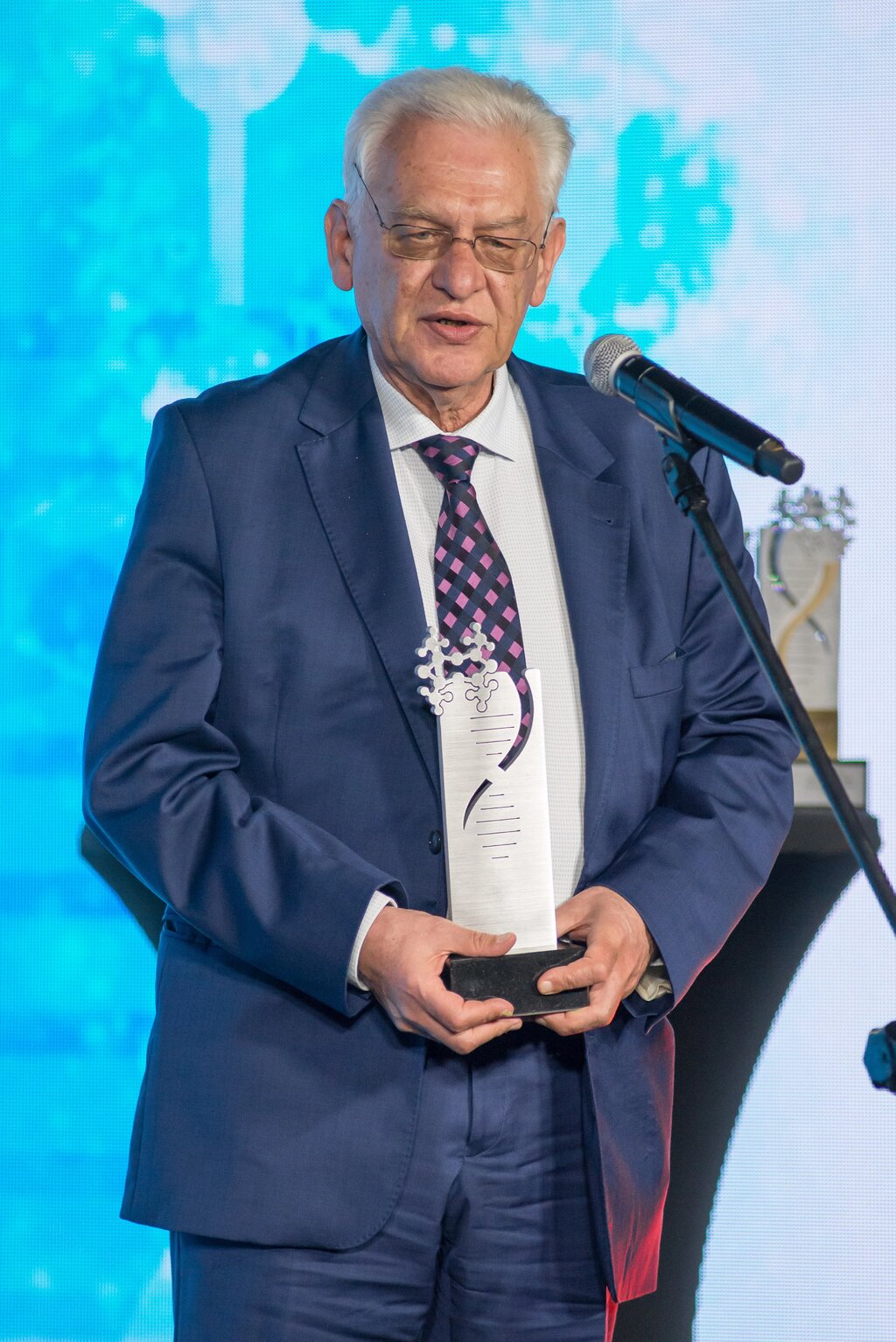 Prof. Mieczysław Walczak