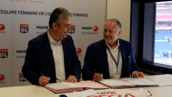 Od lewej: Christophe Belmont, dyrektor generalny francuskiej spółki Sideme S.A. (Grupa Amica), odpowiedzialnej za markę Fagor Electrodomestico na rynku francuskim, i Jean-Michel Aulas, prezes klubu Olympique Lyon.
Autor zdjęć: Pascaline Gérard