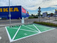 GreenWay Polska uruchomił 12 nowych stacji ładowania na parkingach sklepów sieci IKEA w Polsce.jpg
