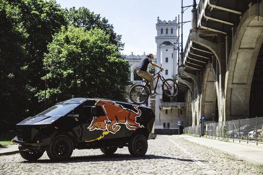 Rowerowi Bracia Godziek nakręcają wakacyjny #200GBChallenge Red Bull MOBILE (8) 