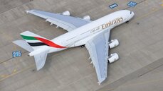 emiratesreceiveslasta380innovember2021.jpg