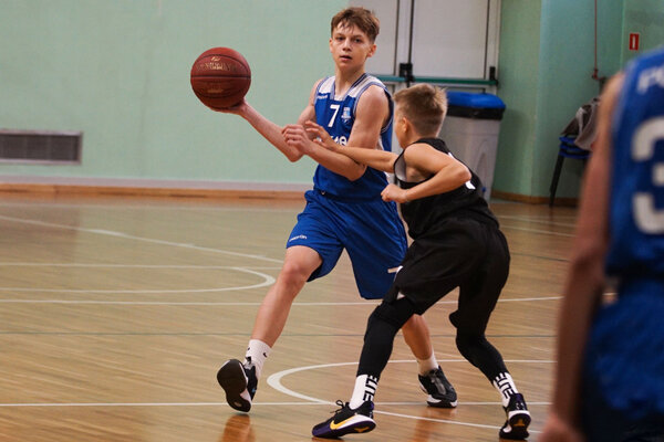 Enea rozszerzyła wsparcie młodych koszykarzy z klubu Enea Basket Junior Poznań (2)