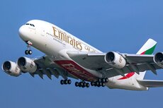 emiratesa380-3.jpg