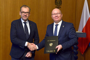 Na zdj. prof. Piotr Stepnowski, rektor Uniwersytetu Gdańskiego i prof. Krzysztof Wilde, rektor Politechniki Gdańskiej