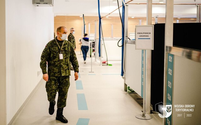 Terytorialsi zabezpieczają szpital tymczasowy PGE