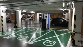 Sieć ładowania samochodów elektrycznych GreenWay jest infrastrukturą o charakterze publicznym, z założenia więc mają do niej dostęp wszyscy kierowcy, którzy chcą naładować swój samochód elektryczny.