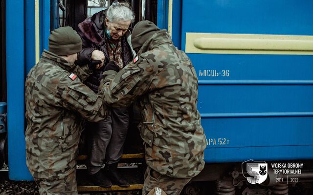 Chełm. Lubelscy terytorialsi wspierają przyjęcie uchodźców z Ukrainy