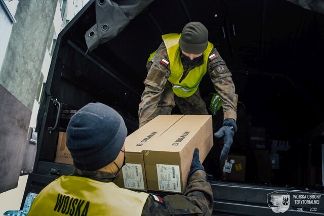 Terytorialsi i medycy ślą pomoc dla swoich ukraińskich odpowiedników.