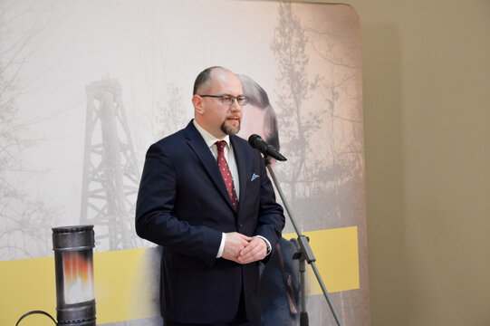 Odsłonięcie znaczka 200 rocznica urodzin Ignacego Łukasiewicza 