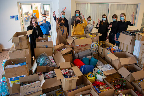 Pracownicy Grupy Enea uzbierali blisko 12 ton darów dla uchodźców (1)