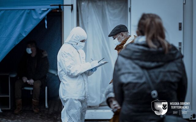 2 lata walki z pandemią - podsumowanie operacji pk. „Odporna wiosna” i „Trwała odporność”