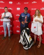 W kategorii 3/4 HCP Stableford Netto 24,1-36 bezkonkurencyjny był Krzysztof Kozak. Nagrodę wręczyła mu Patricia Deyna, prezes Bonnier Business Polska.