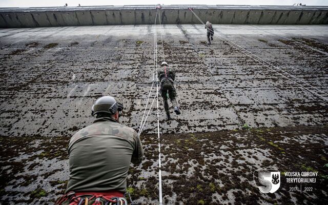 Terytorialsi z podkarpacia ćwiczyli na zaporze w Solinie
