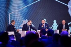 Prezes KGHM Marcin Chludziński na Kongresie 590 (2).jpg