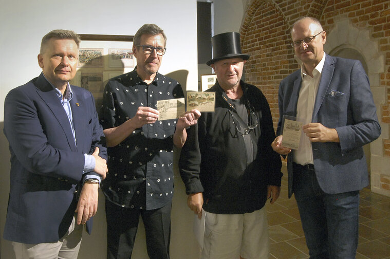 Od lewej Waldemar Ossowski, Jerzy Wojciech Wołodźko, Tadeusz Zając i Mirosław Popiński. 