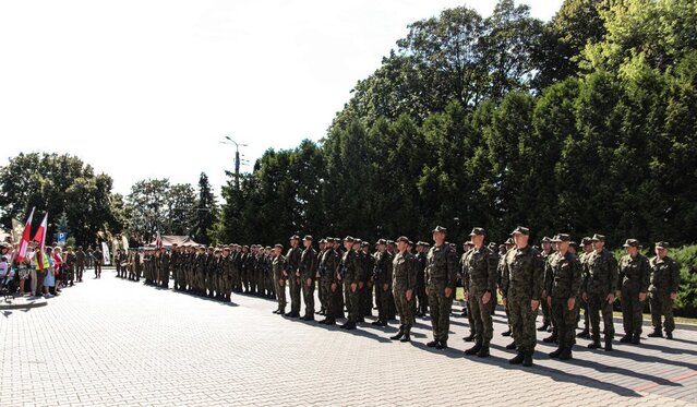 Koniec "Wakacji z WOT". Kolejni podlascy terytorialsi zaprzysiężeni