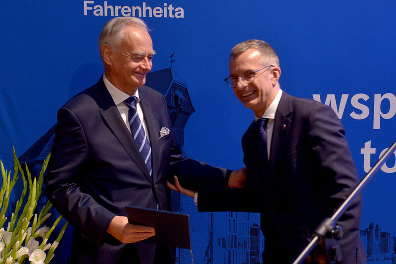 Na zdjęciu od lewej: dr Zbigniew Canowiecki, prezydent Pracodawców Pomorza i przewodniczący Konwentu Gospodarczego przy Związku Uczelni Fahrenheita, prof. Marcin Gruchała, rektor Gdańskiego Uniwersytetu Medycznego. Fot. Krzysztof Krzempek/PG