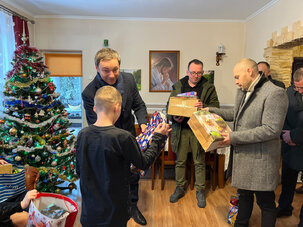 Fundacja Enea spełniła świąteczne marzenia dzieci z rodzinnych domów dziecka (11)