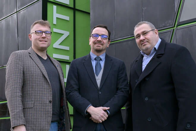 Na zdj. od lewej: prof. Sebastian Molin, prof. Robert Małkowski oraz prof. Jacek Gębicki. Fot. Krzysztof Krzempek / Politechnika Gdańska